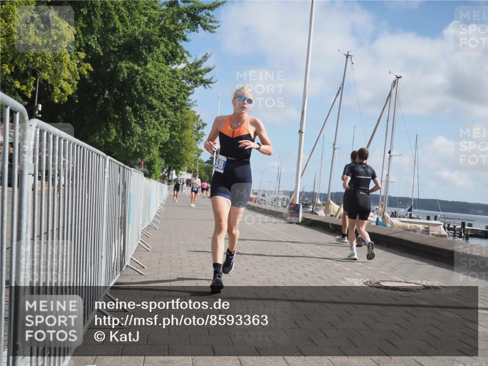 17.08.2025 - KN Förde Triathlon 2025 KatJ http://msf.ph/oto/8593363 17.08.2025 10:20:56 Laufen 158 meine-sportfotos.de