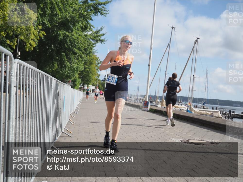 17.08.2025 - KN Förde Triathlon 2025 KatJ http://msf.ph/oto/8593374 17.08.2025 10:20:57 Laufen 158 meine-sportfotos.de