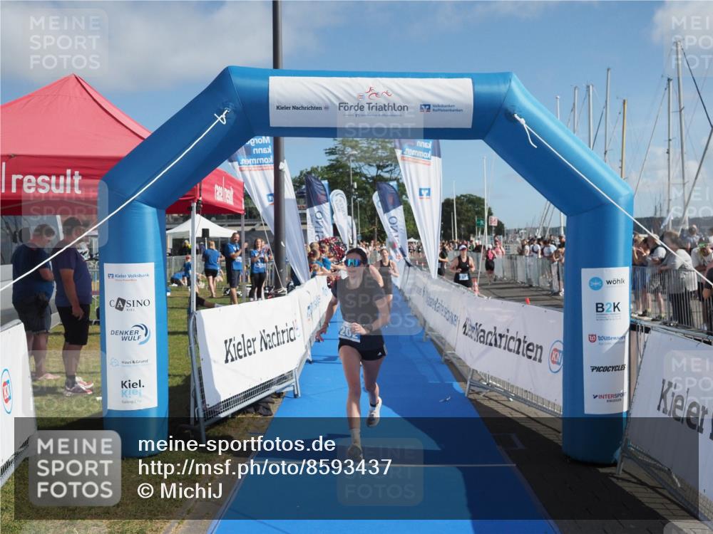 17.08.2025 - KN Förde Triathlon 2025 MichiJ http://msf.ph/oto/8593437 17.08.2025 10:37:00 Laufen 185, 202, 250 meine-sportfotos.de