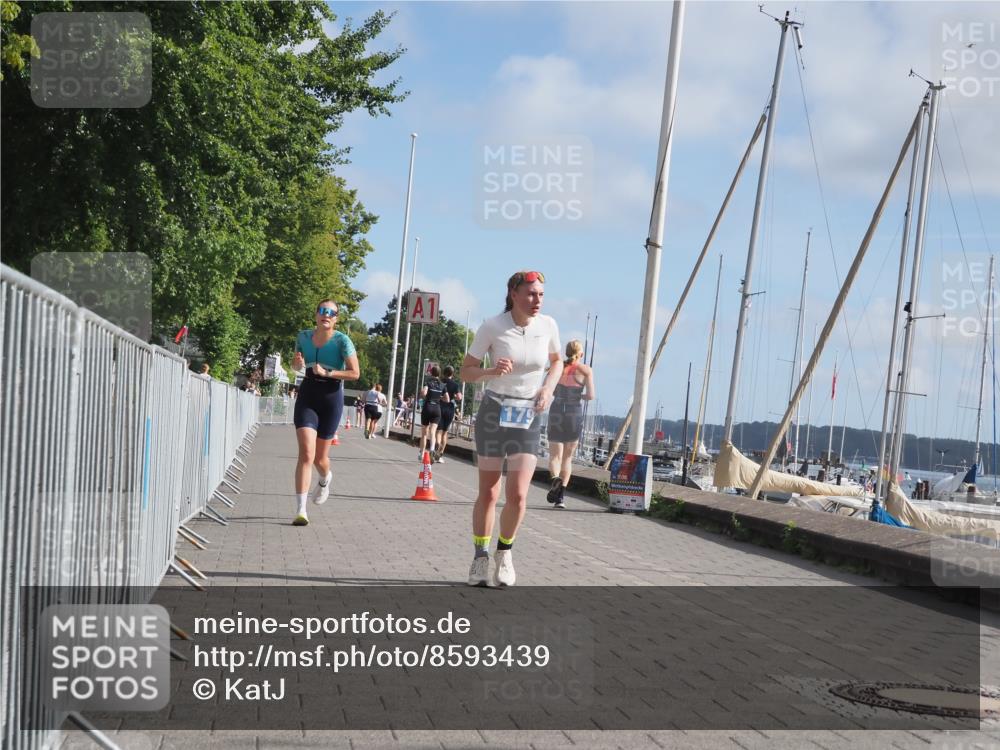 17.08.2025 - KN Förde Triathlon 2025 KatJ http://msf.ph/oto/8593439 17.08.2025 10:21:05 Laufen 179, 220 meine-sportfotos.de