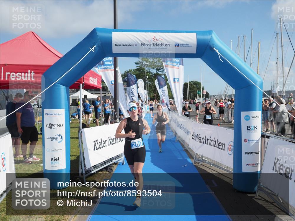 17.08.2025 - KN Förde Triathlon 2025 MichiJ http://msf.ph/oto/8593504 17.08.2025 10:37:02 Laufen 185, 202, 250 meine-sportfotos.de