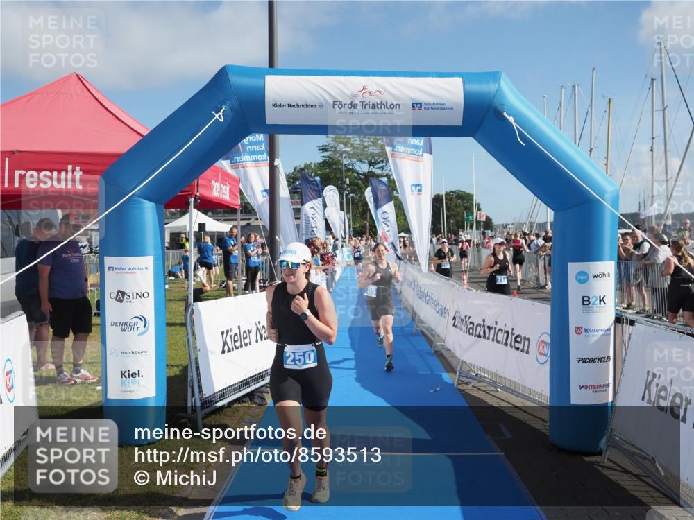17.08.2025 - KN Förde Triathlon 2025 MichiJ http://msf.ph/oto/8593513 17.08.2025 10:37:02 Laufen 185, 202, 250 meine-sportfotos.de