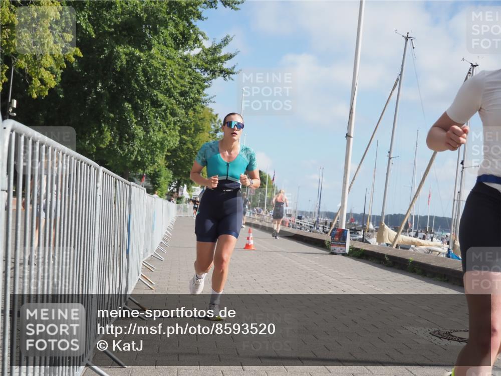 17.08.2025 - KN Förde Triathlon 2025 KatJ http://msf.ph/oto/8593520 17.08.2025 10:21:07 Laufen 179, 220 meine-sportfotos.de