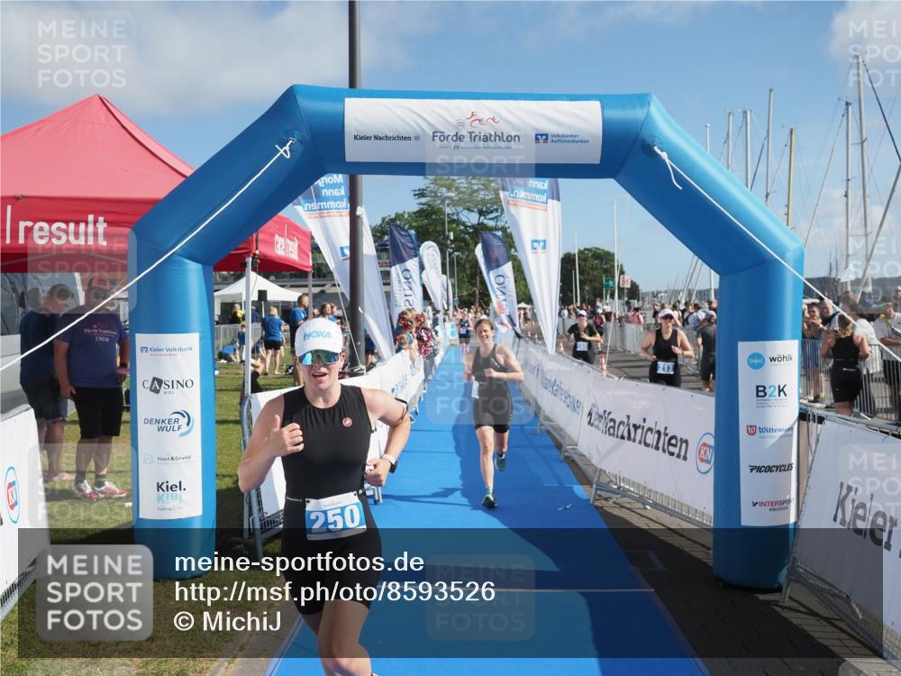 17.08.2025 - KN Förde Triathlon 2025 MichiJ http://msf.ph/oto/8593526 17.08.2025 10:37:02 Laufen 185, 202, 250 meine-sportfotos.de