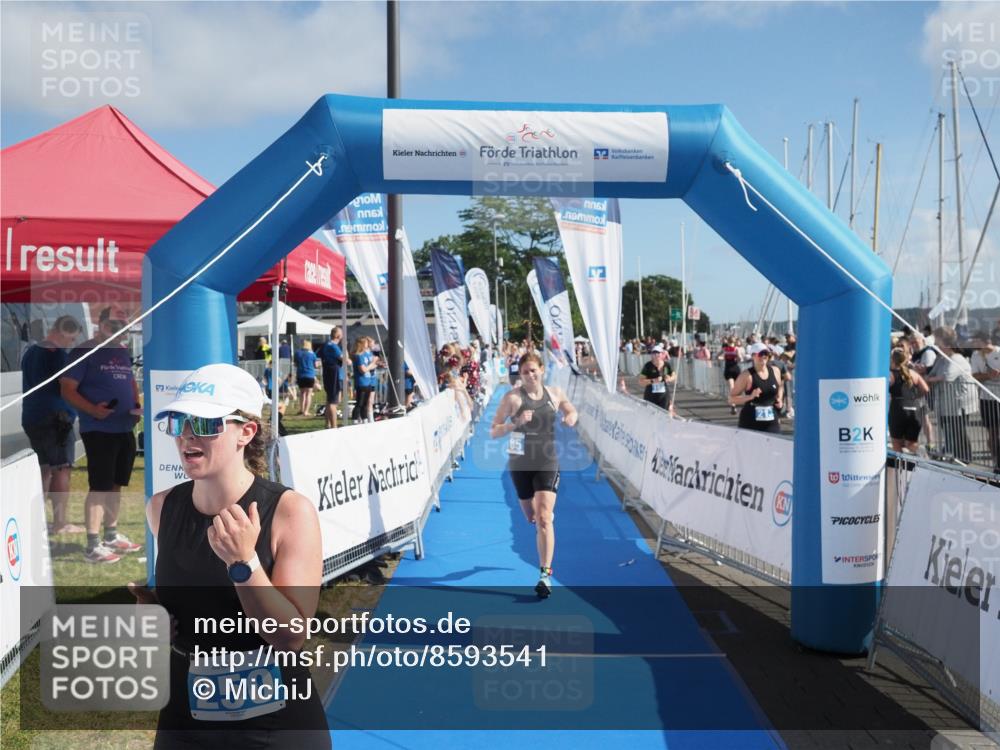 17.08.2025 - KN Förde Triathlon 2025 MichiJ http://msf.ph/oto/8593541 17.08.2025 10:37:03 Laufen 185, 202, 250 meine-sportfotos.de