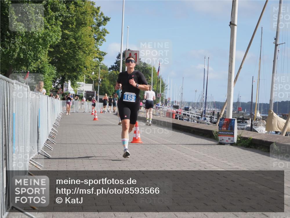 17.08.2025 - KN Förde Triathlon 2025 KatJ http://msf.ph/oto/8593566 17.08.2025 10:21:22 Laufen 168 meine-sportfotos.de