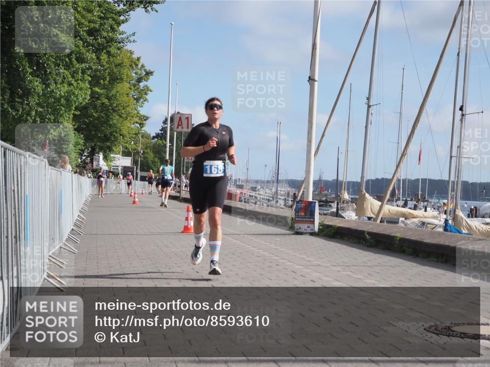 17.08.2025 - KN Förde Triathlon 2025 KatJ http://msf.ph/oto/8593610 17.08.2025 10:21:23 Laufen 168 meine-sportfotos.de