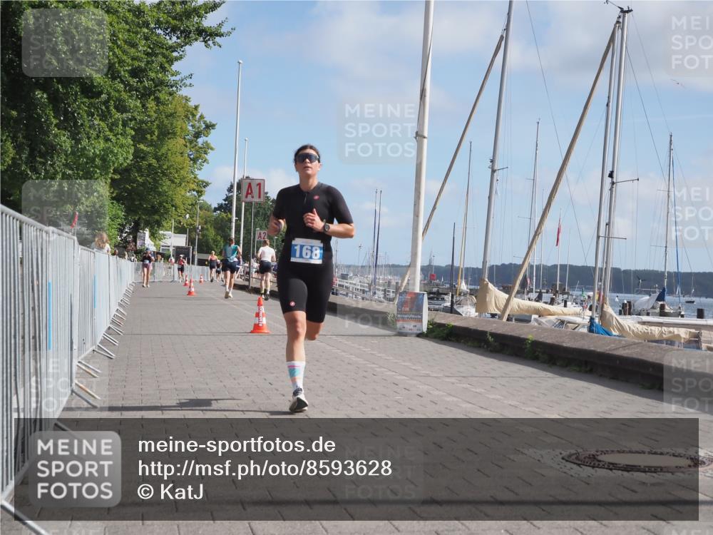 17.08.2025 - KN Förde Triathlon 2025 KatJ http://msf.ph/oto/8593628 17.08.2025 10:21:24 Laufen 168 meine-sportfotos.de