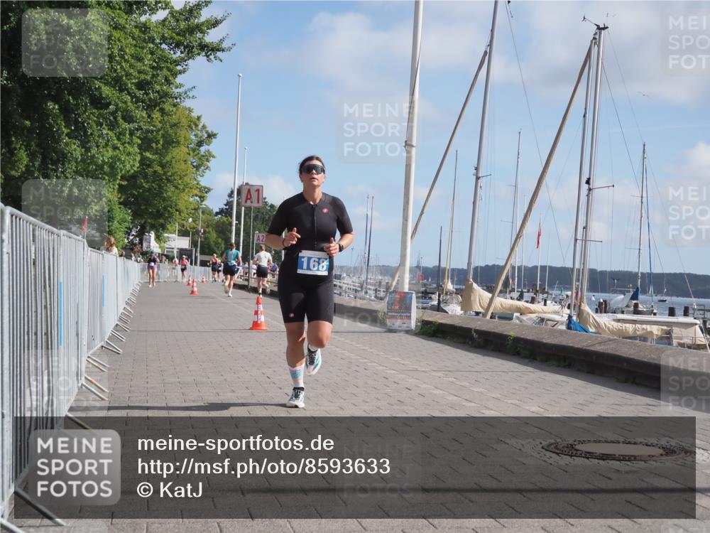 17.08.2025 - KN Förde Triathlon 2025 KatJ http://msf.ph/oto/8593633 17.08.2025 10:21:24 Laufen 168 meine-sportfotos.de