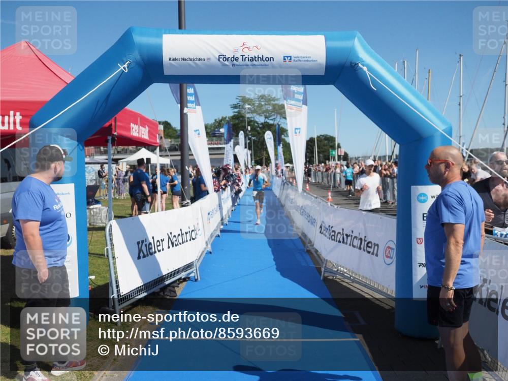 17.08.2025 - KN Förde Triathlon 2025 MichiJ http://msf.ph/oto/8593669 17.08.2025 12:01:11 Laufen 275 meine-sportfotos.de