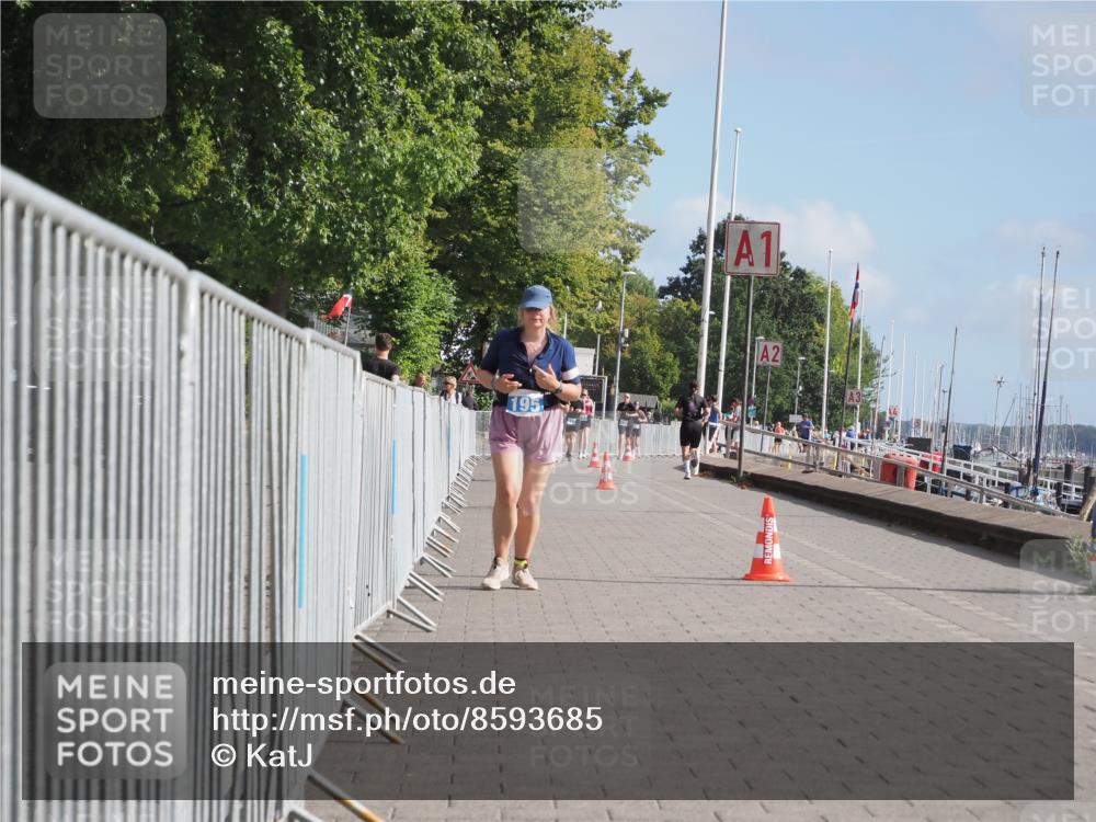 17.08.2025 - KN Förde Triathlon 2025 KatJ http://msf.ph/oto/8593685 17.08.2025 10:21:43 Laufen 195 meine-sportfotos.de