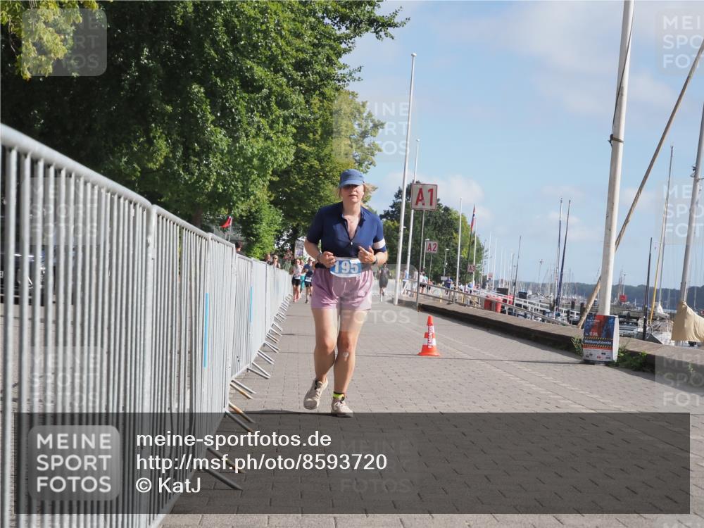 17.08.2025 - KN Förde Triathlon 2025 KatJ http://msf.ph/oto/8593720 17.08.2025 10:21:47 Laufen 120, 195 meine-sportfotos.de