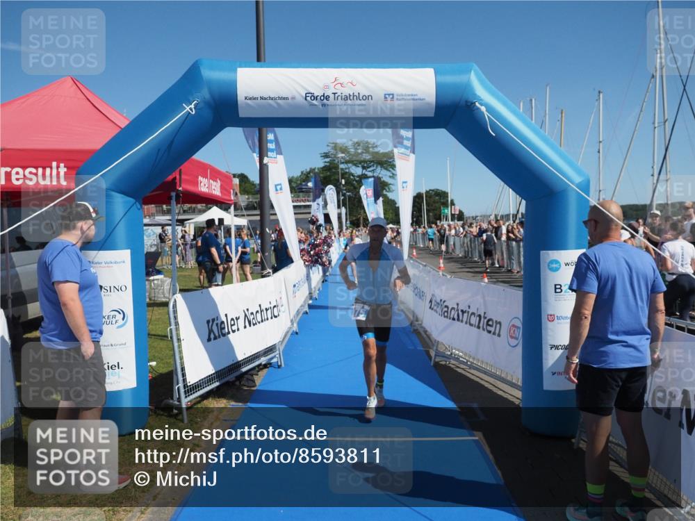 17.08.2025 - KN Förde Triathlon 2025 MichiJ http://msf.ph/oto/8593811 17.08.2025 12:01:14 Laufen 275, 287 meine-sportfotos.de
