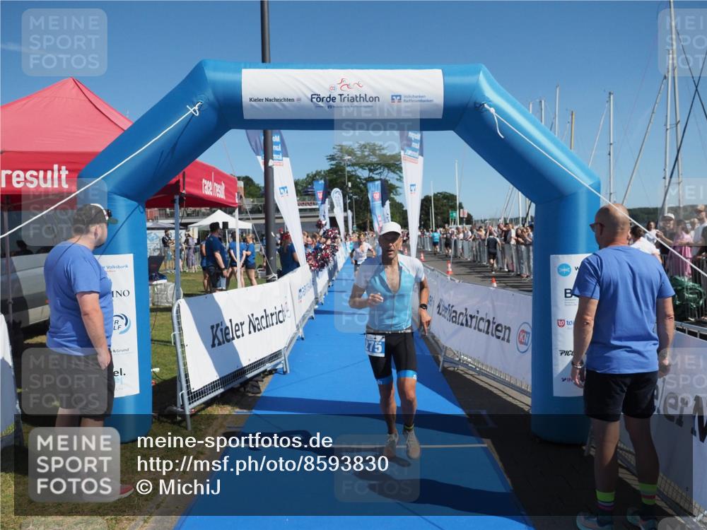 17.08.2025 - KN Förde Triathlon 2025 MichiJ http://msf.ph/oto/8593830 17.08.2025 12:01:14 Laufen 275, 287 meine-sportfotos.de