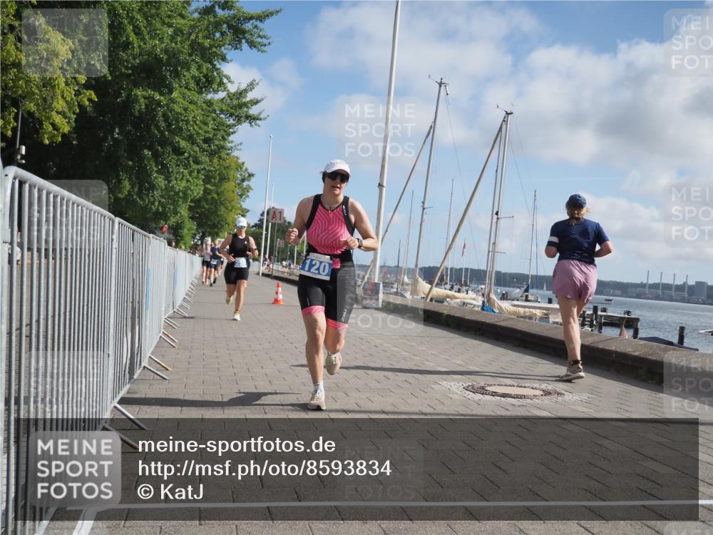 17.08.2025 - KN Förde Triathlon 2025 KatJ http://msf.ph/oto/8593834 17.08.2025 10:21:55 Laufen 120, 126, 148, 153, 224, 250 meine-sportfotos.de