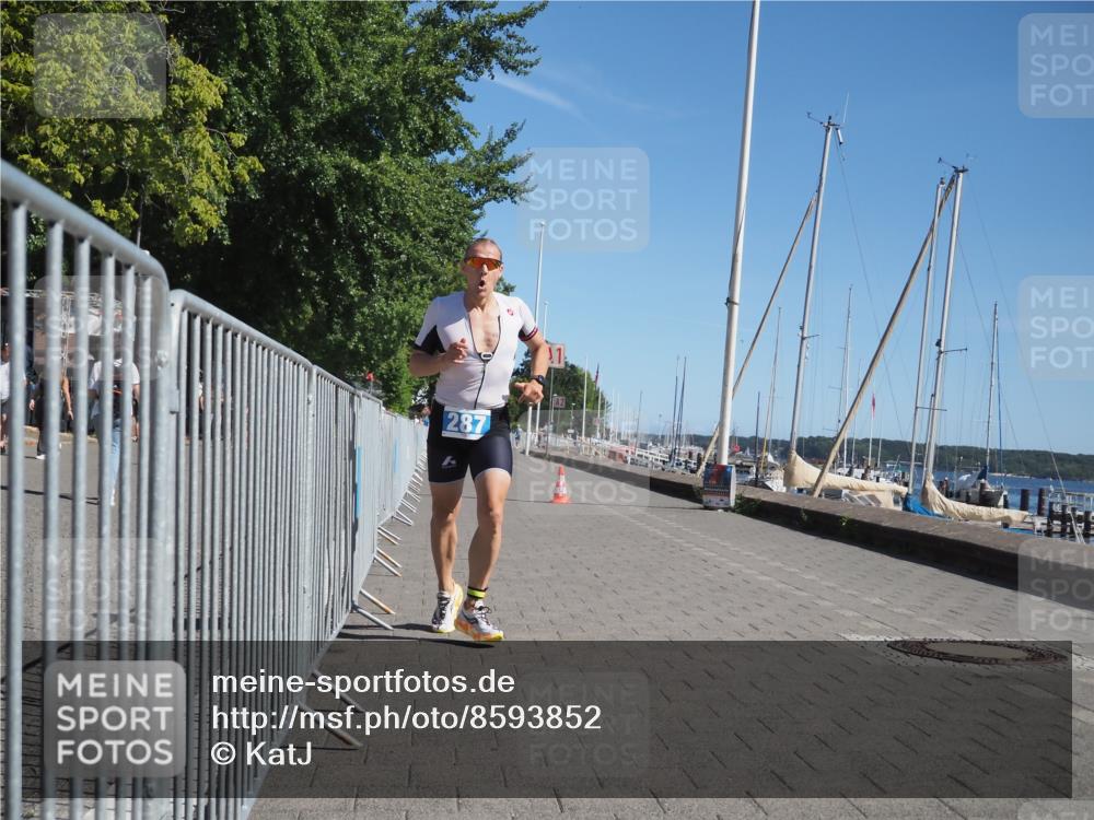 17.08.2025 - KN Förde Triathlon 2025 KatJ http://msf.ph/oto/8593852 17.08.2025 11:39:14 Laufen 270, 287 meine-sportfotos.de