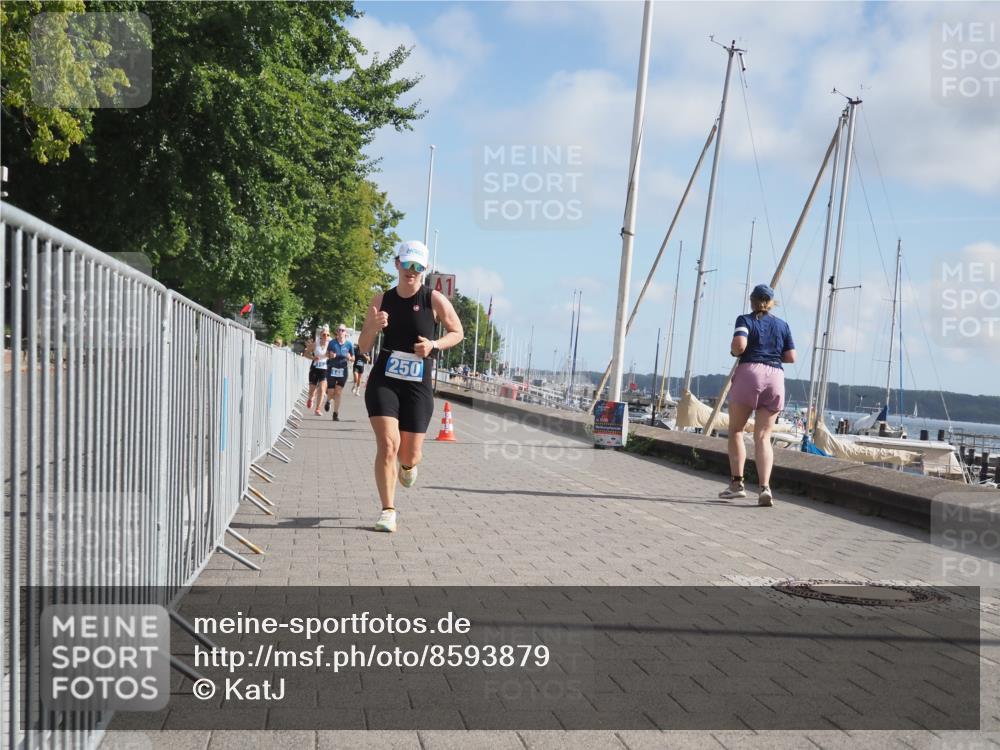 17.08.2025 - KN Förde Triathlon 2025 KatJ http://msf.ph/oto/8593879 17.08.2025 10:21:56 Laufen 120, 126, 148, 153, 224, 250 meine-sportfotos.de
