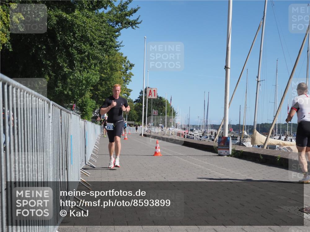17.08.2025 - KN Förde Triathlon 2025 KatJ http://msf.ph/oto/8593899 17.08.2025 11:39:19 Laufen 270 meine-sportfotos.de