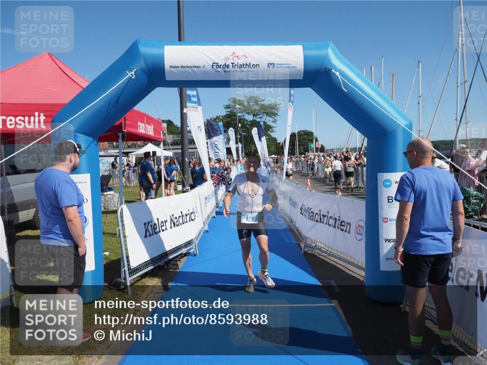 17.08.2025 - KN Förde Triathlon 2025 MichiJ http://msf.ph/oto/8593988 17.08.2025 12:01:18 Laufen 275, 287 meine-sportfotos.de