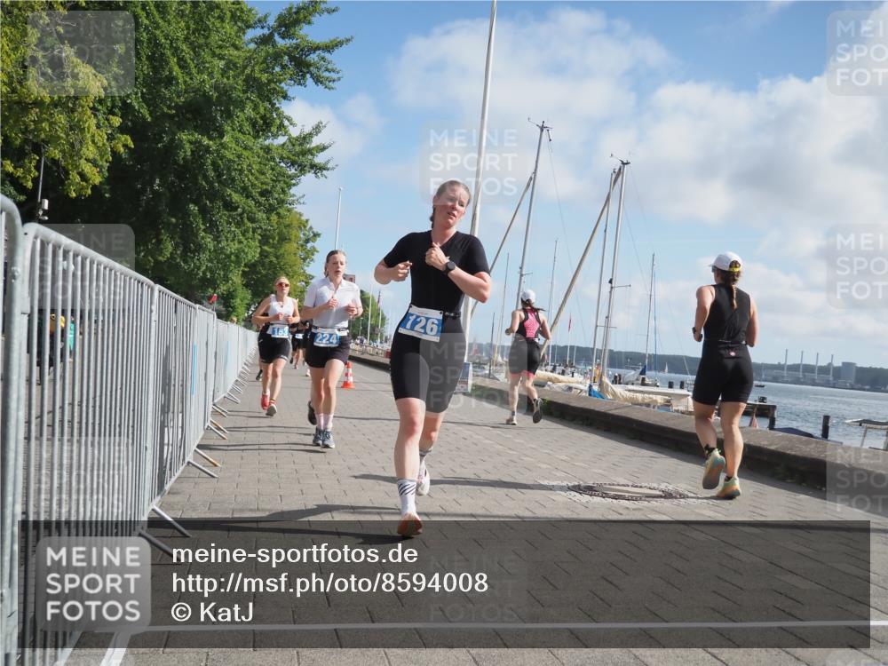 17.08.2025 - KN Förde Triathlon 2025 KatJ http://msf.ph/oto/8594008 17.08.2025 10:22:02 Laufen 125, 126, 147, 148, 153, 166, 224 meine-sportfotos.de