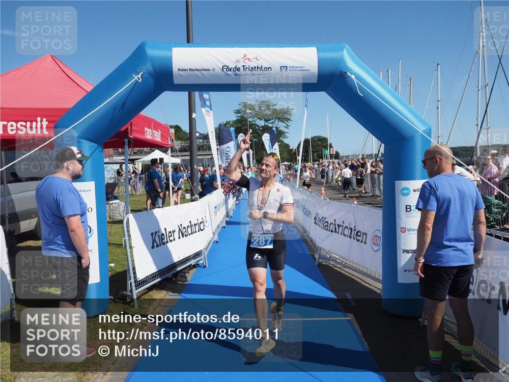 17.08.2025 - KN Förde Triathlon 2025 MichiJ http://msf.ph/oto/8594011 17.08.2025 12:01:18 Laufen 275, 287 meine-sportfotos.de