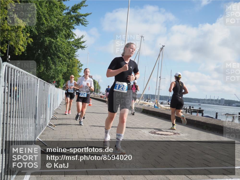 17.08.2025 - KN Förde Triathlon 2025 KatJ http://msf.ph/oto/8594020 17.08.2025 10:22:02 Laufen 125, 126, 147, 148, 153, 166, 224 meine-sportfotos.de