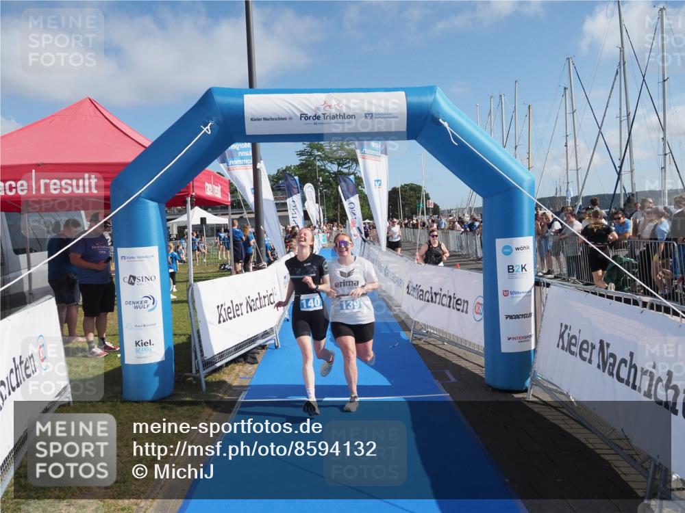 17.08.2025 - KN Förde Triathlon 2025 MichiJ http://msf.ph/oto/8594132 17.08.2025 10:37:36 Laufen 139, 140 meine-sportfotos.de