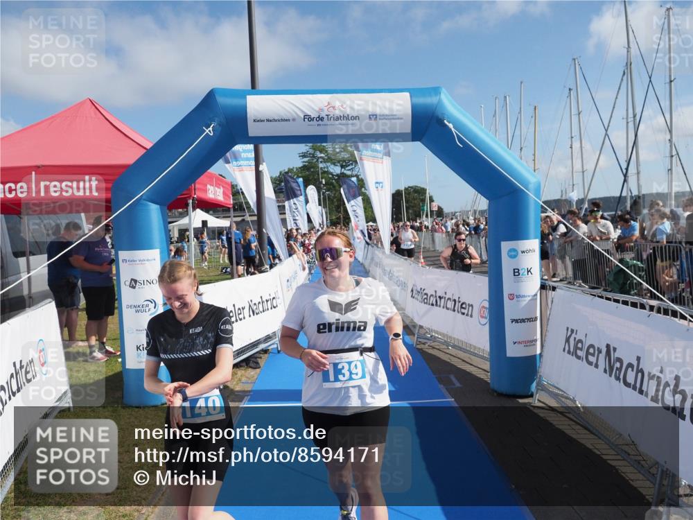 17.08.2025 - KN Förde Triathlon 2025 MichiJ http://msf.ph/oto/8594171 17.08.2025 10:37:37 Laufen 139, 140 meine-sportfotos.de
