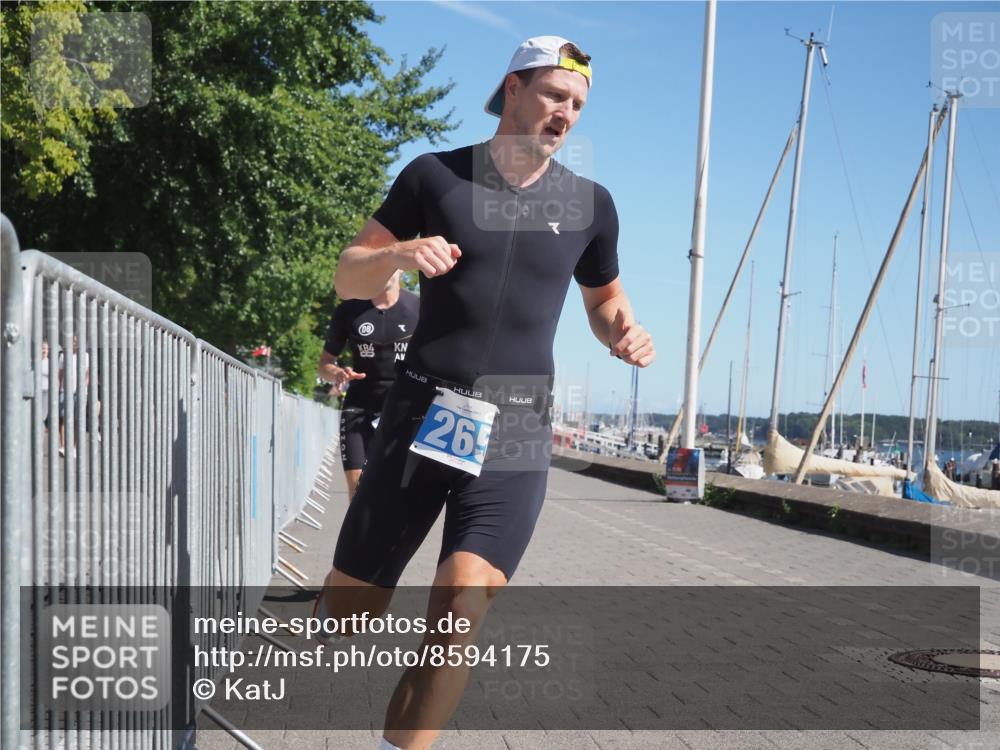 17.08.2025 - KN Förde Triathlon 2025 KatJ http://msf.ph/oto/8594175 17.08.2025 11:39:33 Laufen 265, 267, 275 meine-sportfotos.de