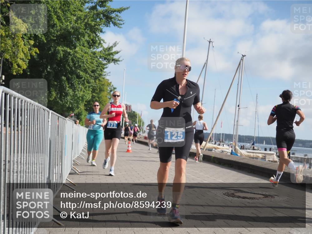 17.08.2025 - KN Förde Triathlon 2025 KatJ http://msf.ph/oto/8594239 17.08.2025 10:22:11 Laufen 125, 171, 219 meine-sportfotos.de