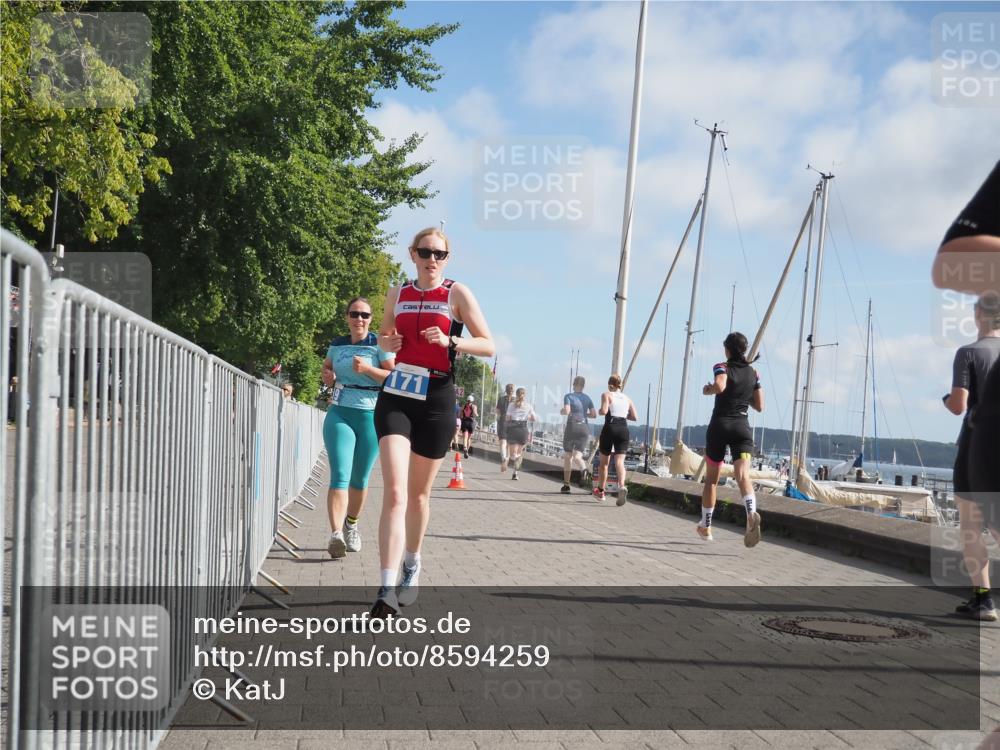 17.08.2025 - KN Förde Triathlon 2025 KatJ http://msf.ph/oto/8594259 17.08.2025 10:22:12 Laufen 125, 171, 219 meine-sportfotos.de