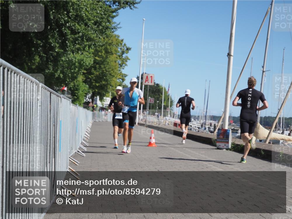 17.08.2025 - KN Förde Triathlon 2025 KatJ http://msf.ph/oto/8594279 17.08.2025 11:39:39 Laufen 275, 283 meine-sportfotos.de