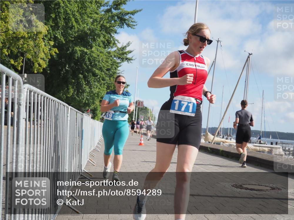 17.08.2025 - KN Förde Triathlon 2025 KatJ http://msf.ph/oto/8594289 17.08.2025 10:22:13 Laufen 125, 171, 219 meine-sportfotos.de