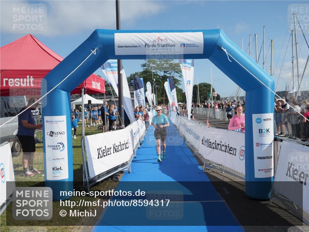 17.08.2025 - KN Förde Triathlon 2025 MichiJ http://msf.ph/oto/8594317 17.08.2025 10:38:07 Laufen 141 meine-sportfotos.de