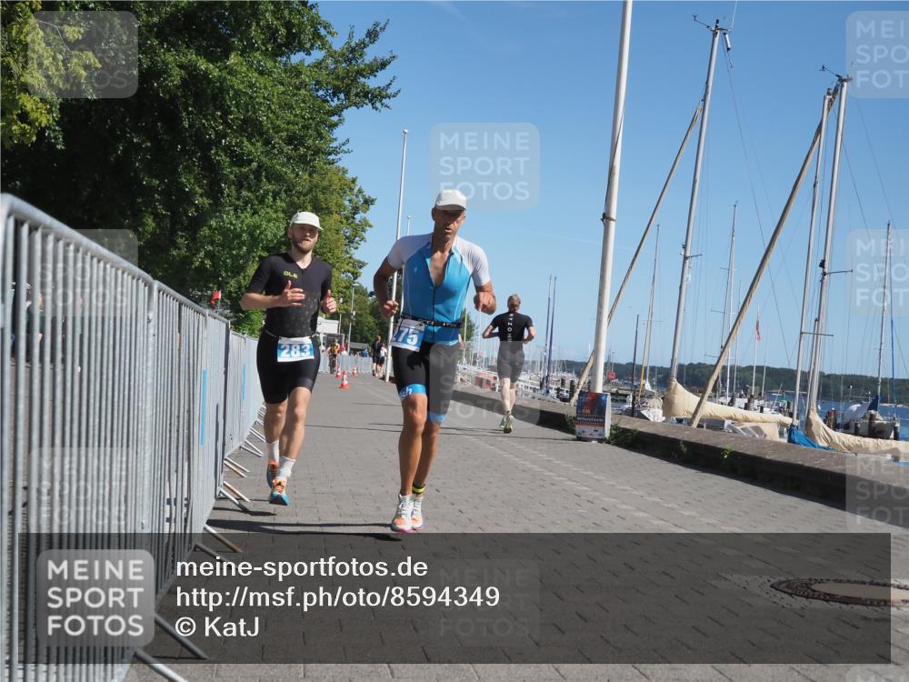 17.08.2025 - KN Förde Triathlon 2025 KatJ http://msf.ph/oto/8594349 17.08.2025 11:39:41 Laufen 275, 283 meine-sportfotos.de