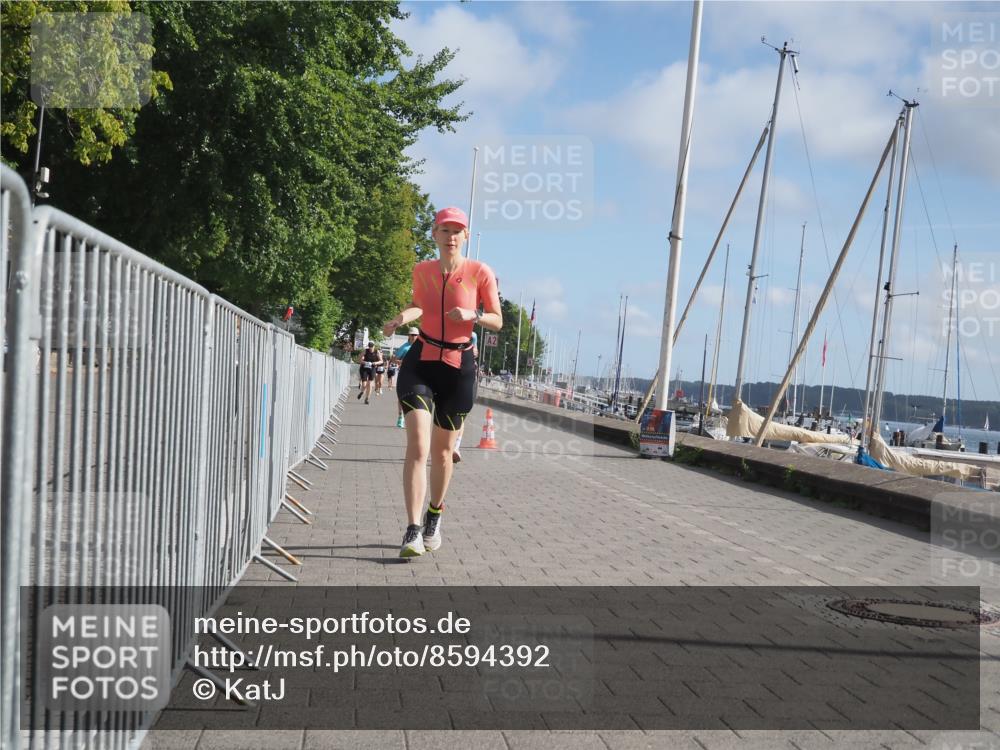 17.08.2025 - KN Förde Triathlon 2025 KatJ http://msf.ph/oto/8594392 17.08.2025 10:22:39 Laufen 141, 216, 225 meine-sportfotos.de