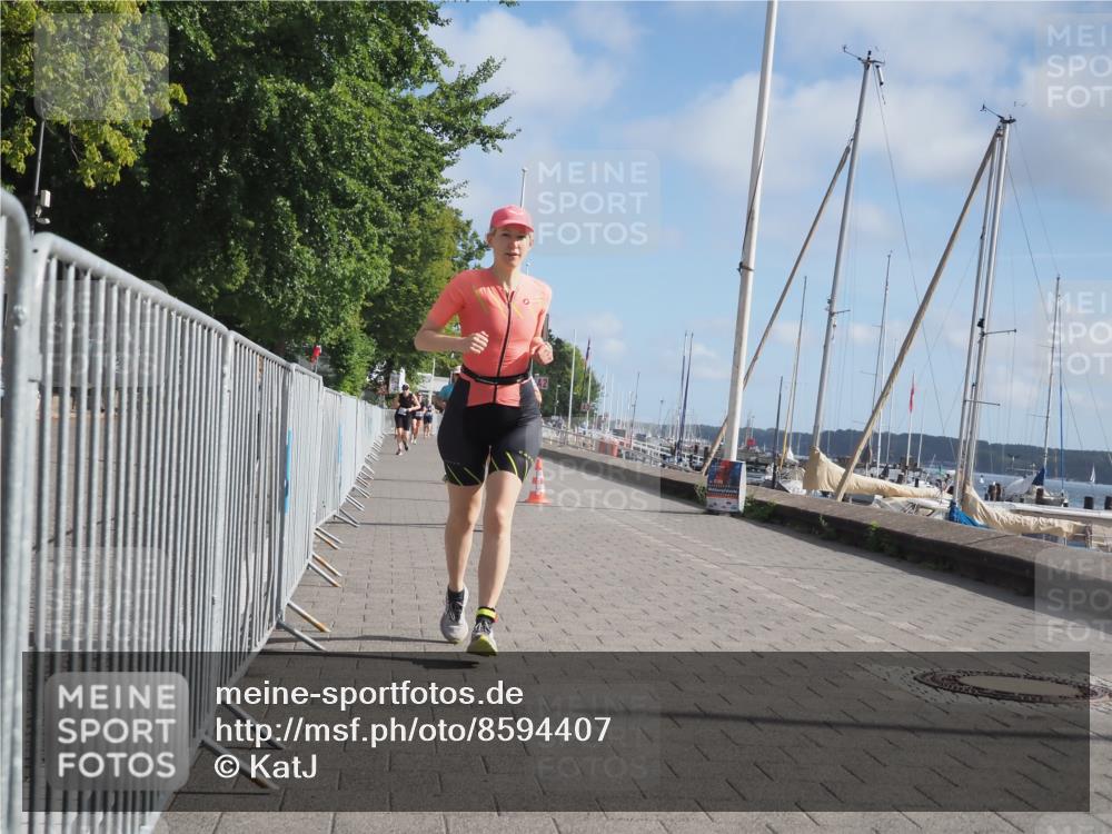 17.08.2025 - KN Förde Triathlon 2025 KatJ http://msf.ph/oto/8594407 17.08.2025 10:22:40 Laufen 141, 216, 225 meine-sportfotos.de