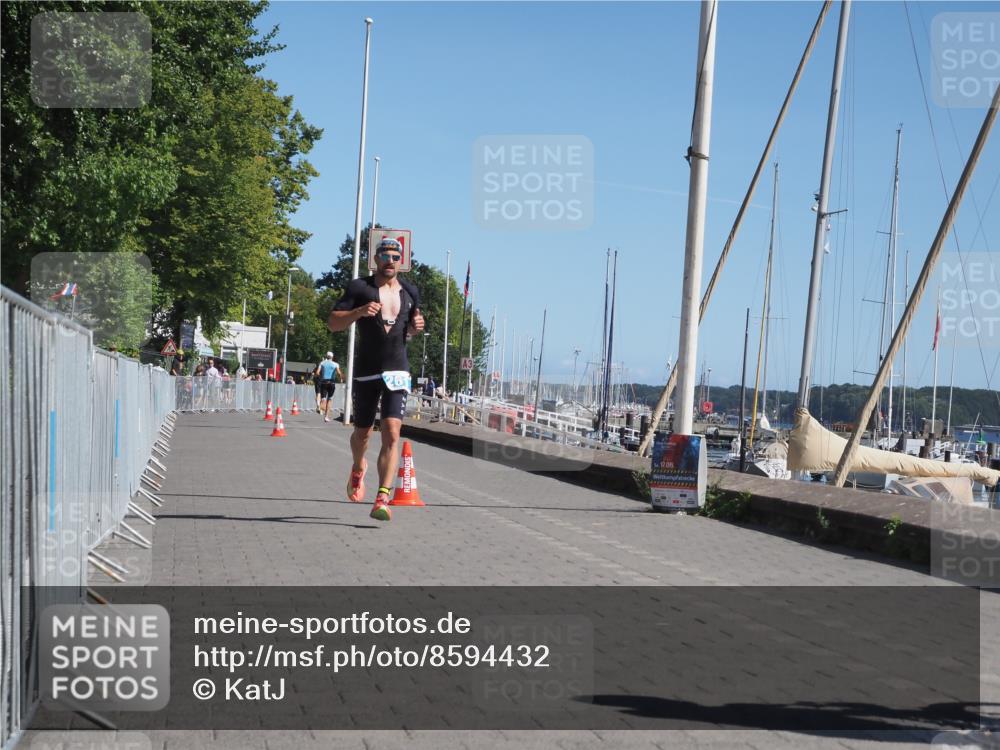 17.08.2025 - KN Förde Triathlon 2025 KatJ http://msf.ph/oto/8594432 17.08.2025 11:40:02 Laufen 261 meine-sportfotos.de