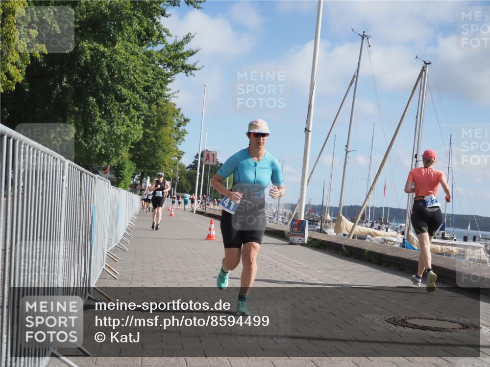 17.08.2025 - KN Förde Triathlon 2025 KatJ http://msf.ph/oto/8594499 17.08.2025 10:22:46 Laufen 141, 197, 202 meine-sportfotos.de