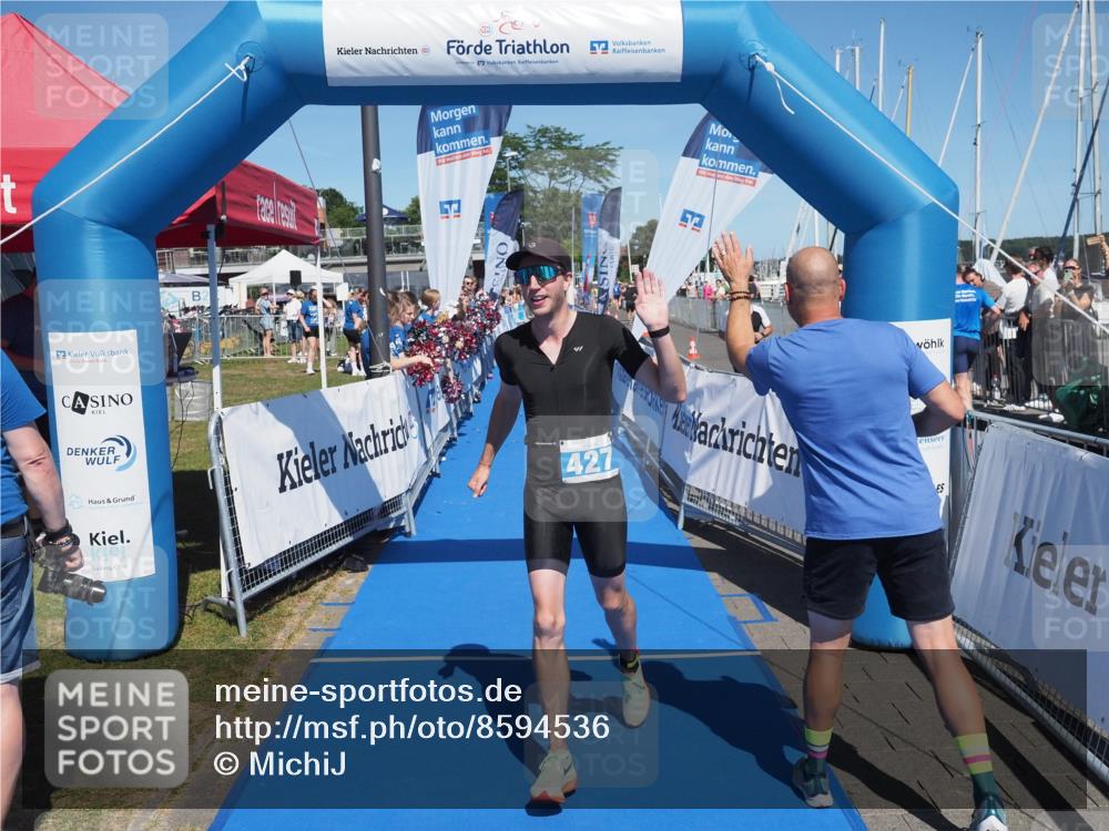 17.08.2025 - KN Förde Triathlon 2025 MichiJ http://msf.ph/oto/8594536 17.08.2025 13:55:16 Laufen 427, 470 meine-sportfotos.de