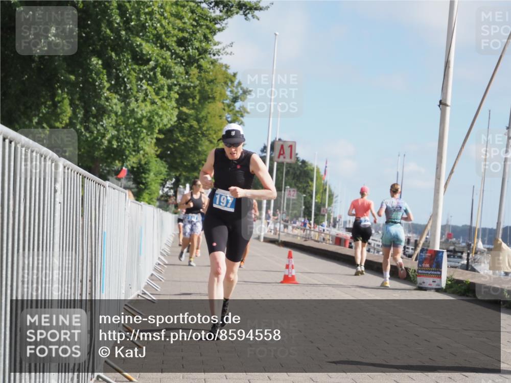 17.08.2025 - KN Förde Triathlon 2025 KatJ http://msf.ph/oto/8594558 17.08.2025 10:22:51 Laufen 107, 111, 145, 197, 202 meine-sportfotos.de