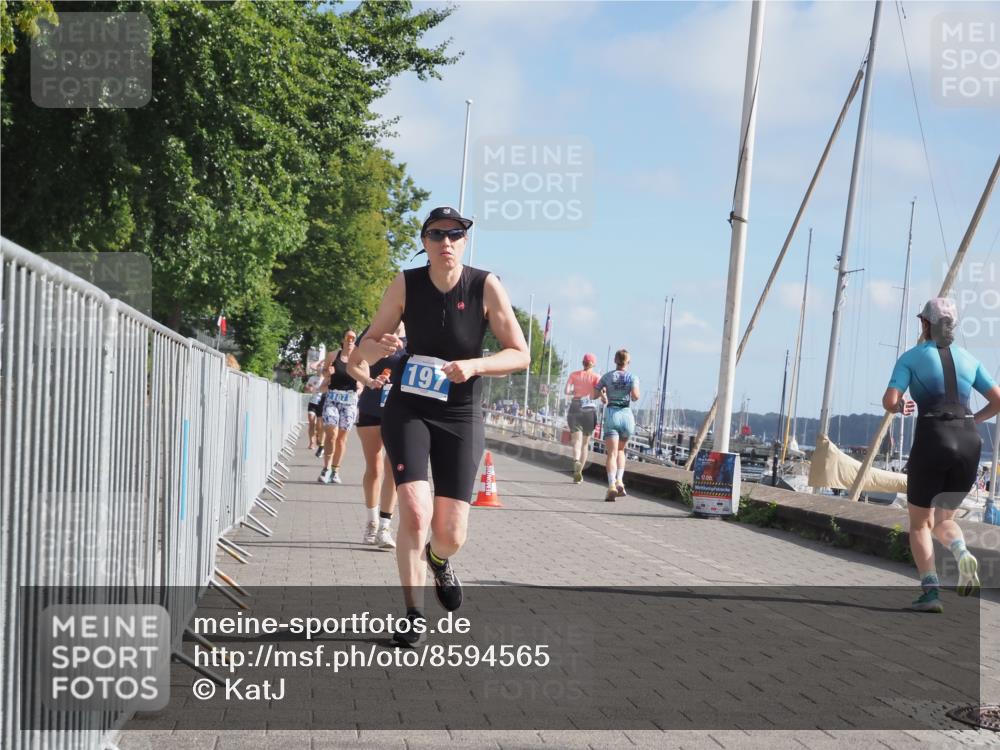 17.08.2025 - KN Förde Triathlon 2025 KatJ http://msf.ph/oto/8594565 17.08.2025 10:22:52 Laufen 107, 111, 145, 197, 202 meine-sportfotos.de