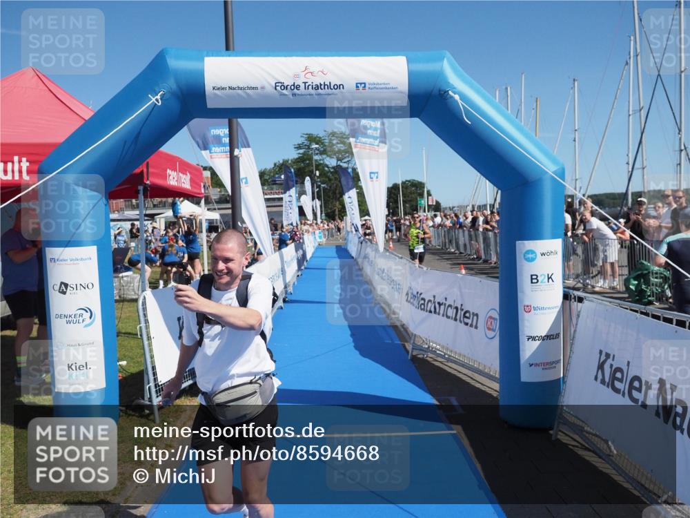 17.08.2025 - KN Förde Triathlon 2025 MichiJ http://msf.ph/oto/8594668 17.08.2025 12:03:25 Laufen 643 meine-sportfotos.de