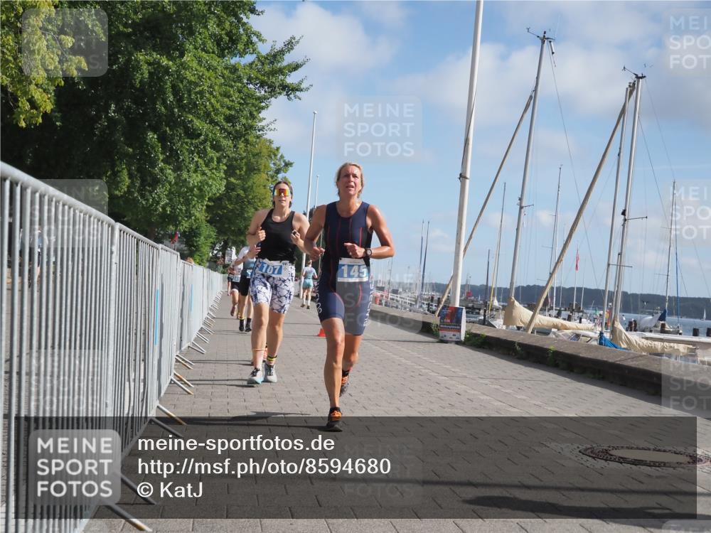 17.08.2025 - KN Förde Triathlon 2025 KatJ http://msf.ph/oto/8594680 17.08.2025 10:22:57 Laufen 107, 111, 118, 145, 202, 249 meine-sportfotos.de