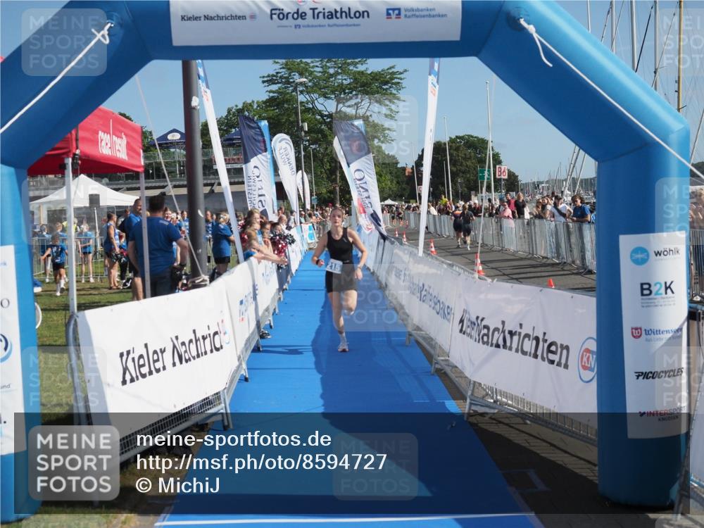 17.08.2025 - KN Förde Triathlon 2025 MichiJ http://msf.ph/oto/8594727 17.08.2025 10:38:40 Laufen 215 meine-sportfotos.de