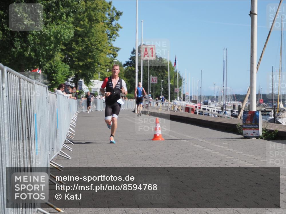 17.08.2025 - KN Förde Triathlon 2025 KatJ http://msf.ph/oto/8594768 17.08.2025 11:41:48 Laufen 389 meine-sportfotos.de