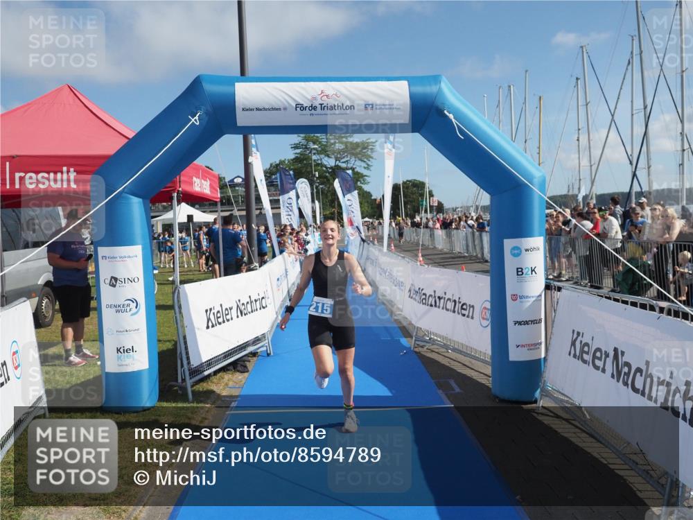 17.08.2025 - KN Förde Triathlon 2025 MichiJ http://msf.ph/oto/8594789 17.08.2025 10:38:42 Laufen 215 meine-sportfotos.de