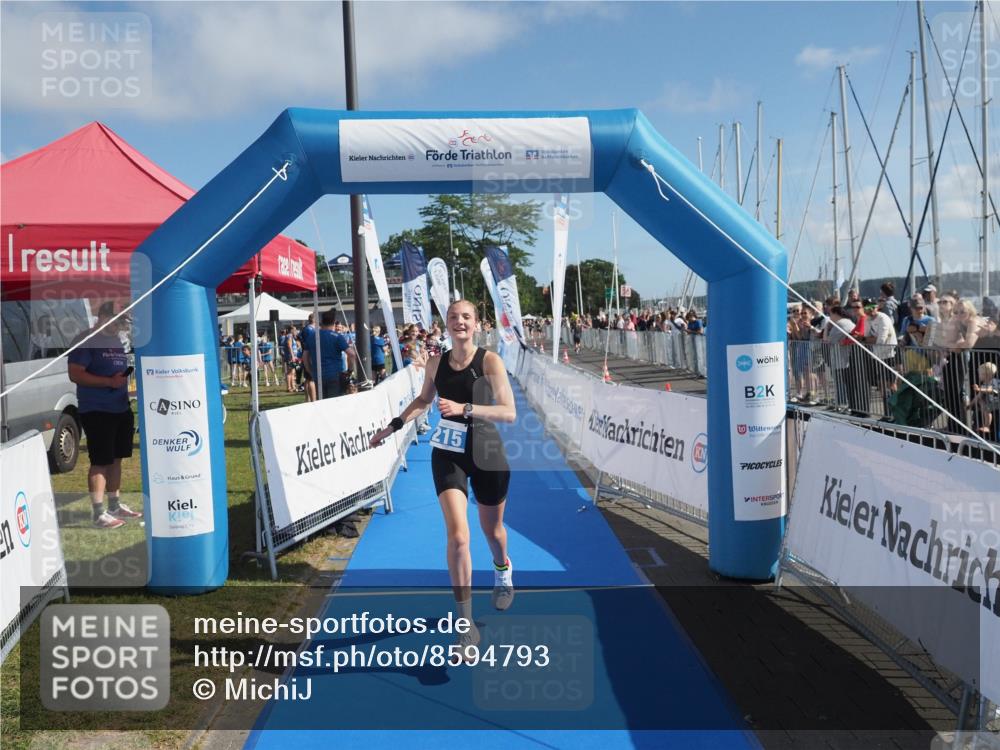 17.08.2025 - KN Förde Triathlon 2025 MichiJ http://msf.ph/oto/8594793 17.08.2025 10:38:42 Laufen 215 meine-sportfotos.de
