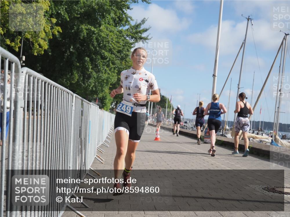 17.08.2025 - KN Förde Triathlon 2025 KatJ http://msf.ph/oto/8594860 17.08.2025 10:23:05 Laufen 118, 249 meine-sportfotos.de