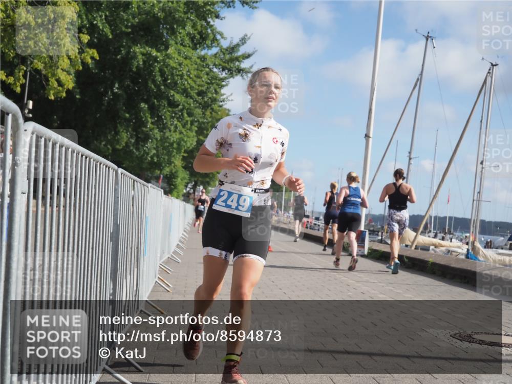 17.08.2025 - KN Förde Triathlon 2025 KatJ http://msf.ph/oto/8594873 17.08.2025 10:23:06 Laufen 118, 221, 249 meine-sportfotos.de